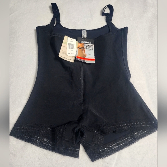 Leonisa's Black Boyshort Contour Shaper - Picture 2 of 7